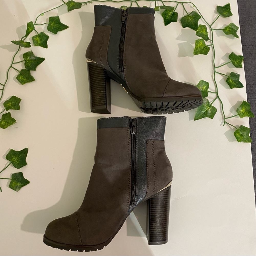 Juicy couture gray boots 71/2 - Picture 13 of 16